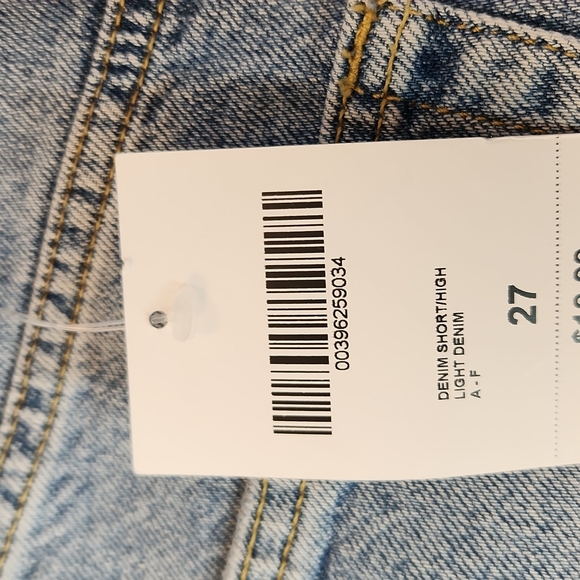 Forever 21 Distressed Cut-off Shorts - Picture 9 of 9